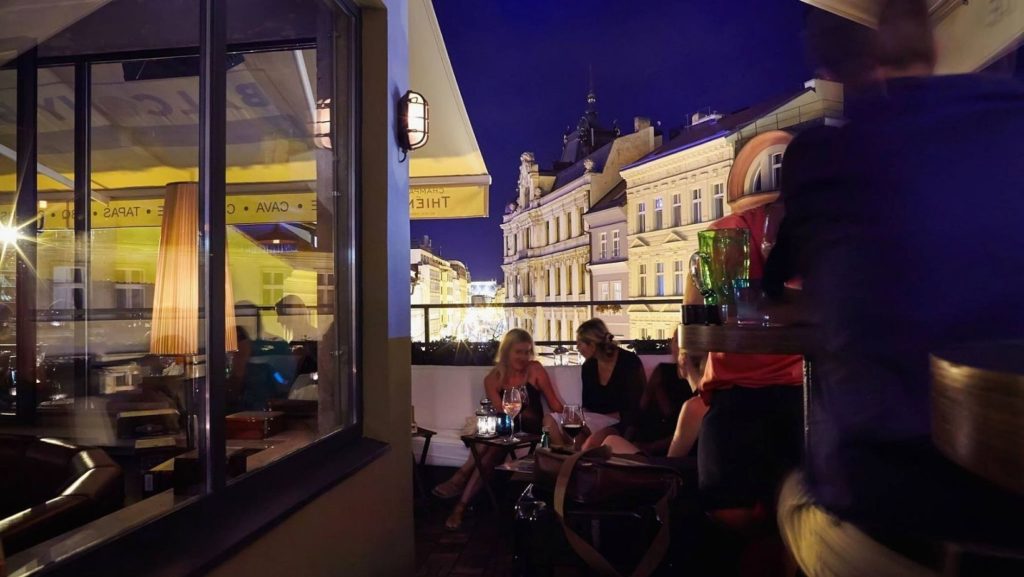 balcony bar prague