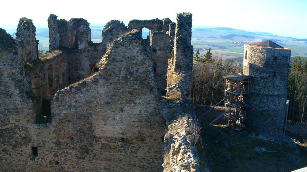 Helfenburk Castle