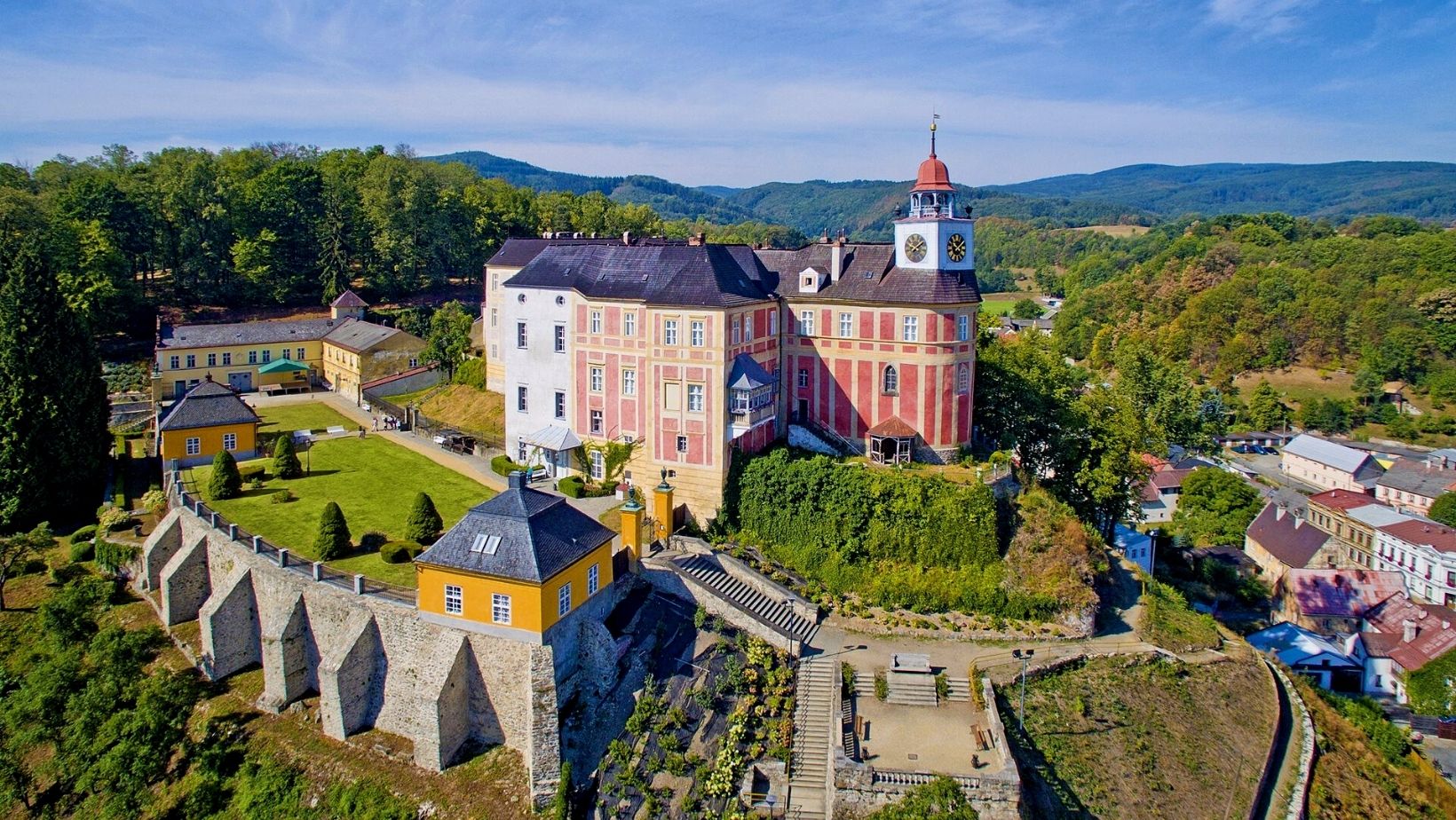 Chateau Jánský Vrch