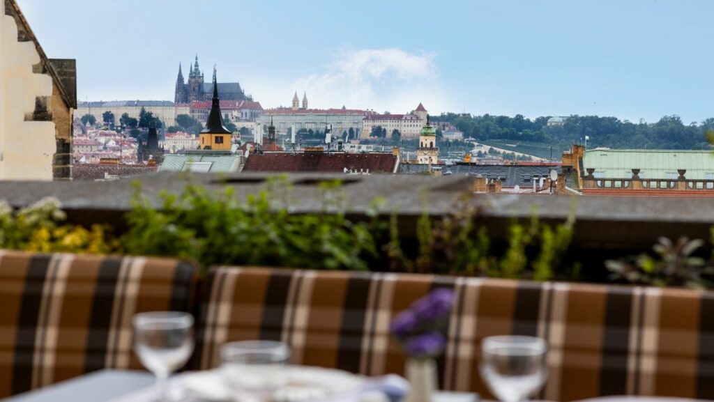 Glass Bar - Rooftop bar in Prague