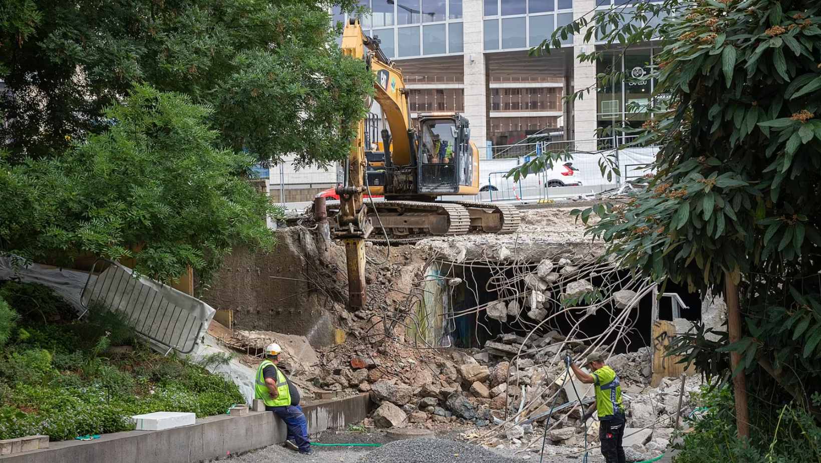 PHOTOS: Prague’s Iconic Museum Underpass Is Being Demolished