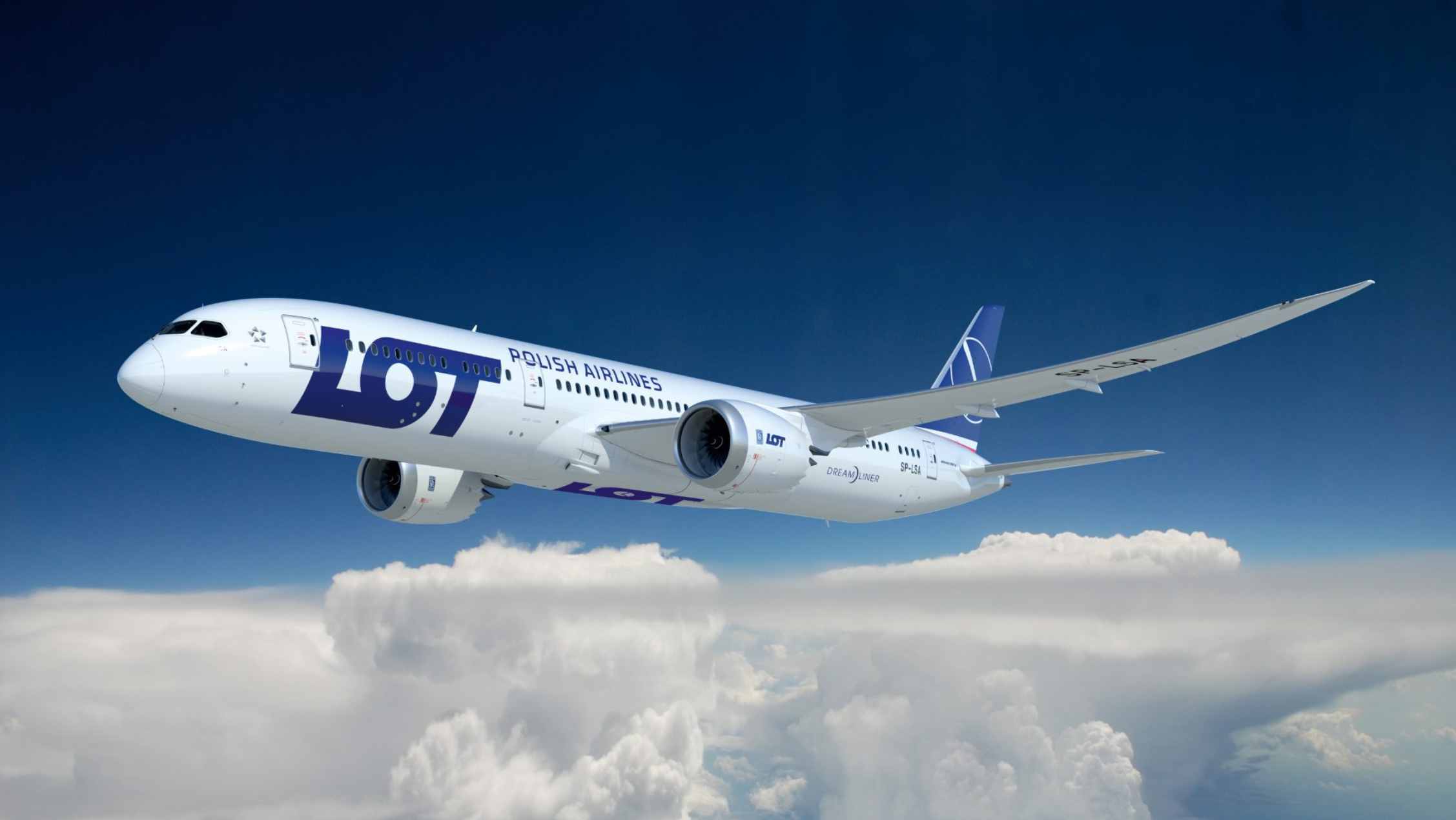 LOT Polish Airlines Reportedly Eyes Takeover of Smartwings