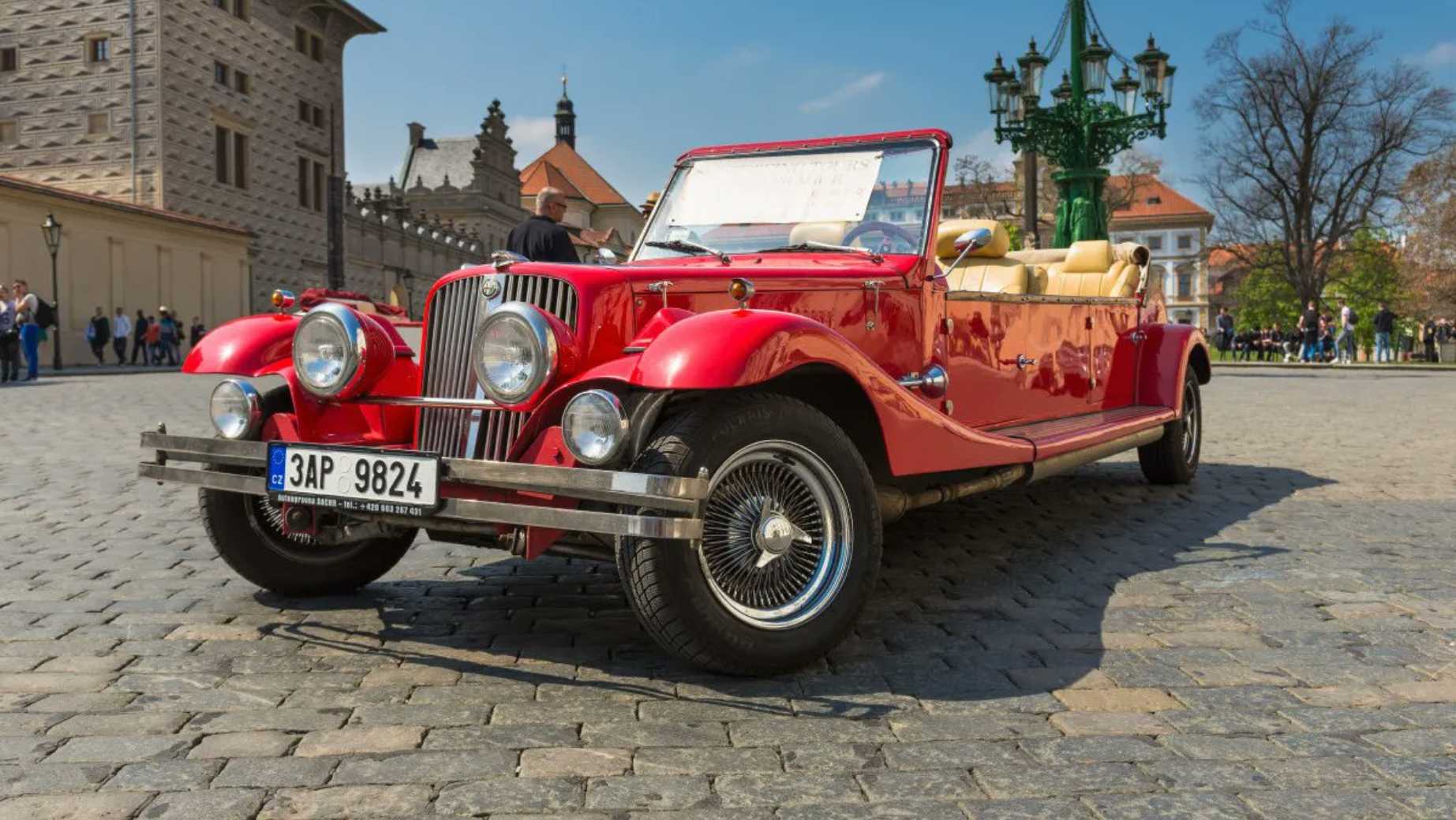 Prague’s Vintage Car Tours Classified as Taxi Services, Court Rules