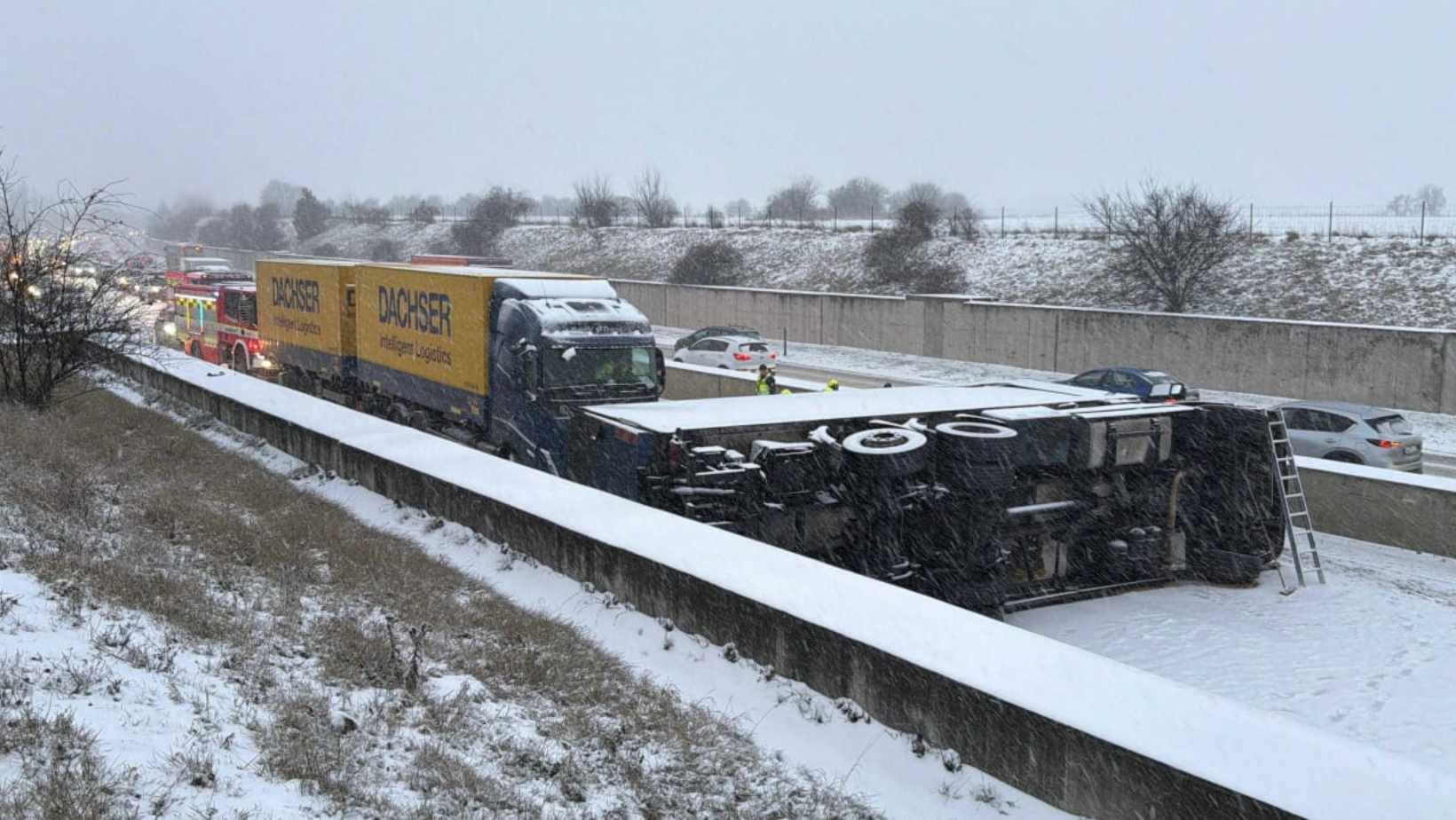Heavy Snowfall Disrupts Traffic Across the Czech Republic