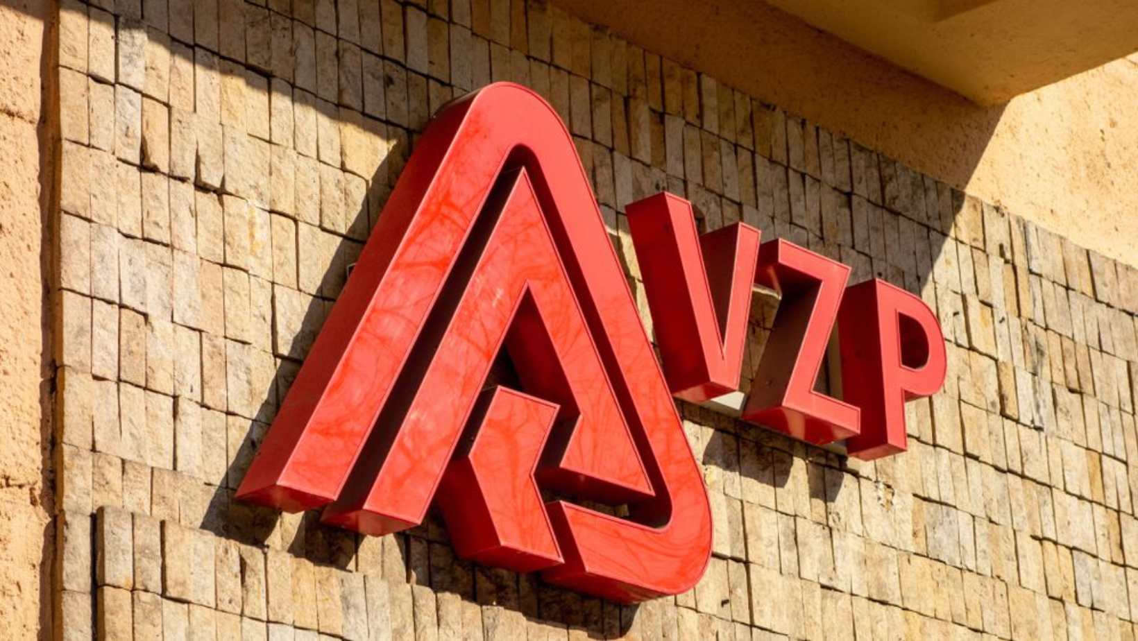 Insurance Company VZP Warns Public of Fake Refund Emails