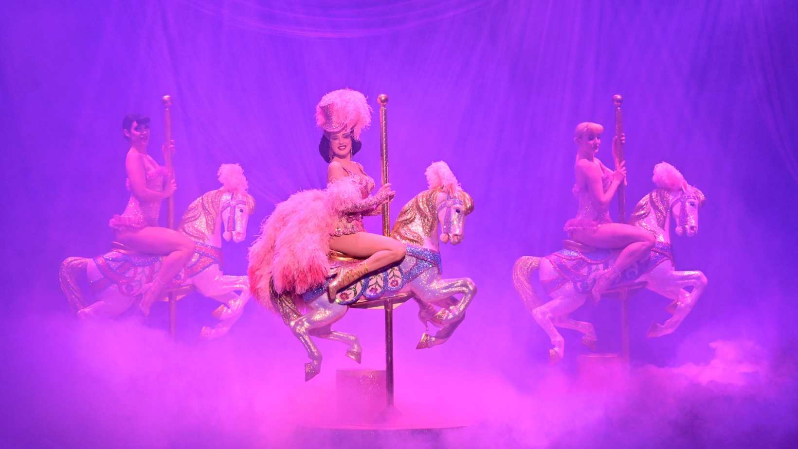 “A Night of Glamour”: Dita Von Teese to Bring Nocturnelle to Prague