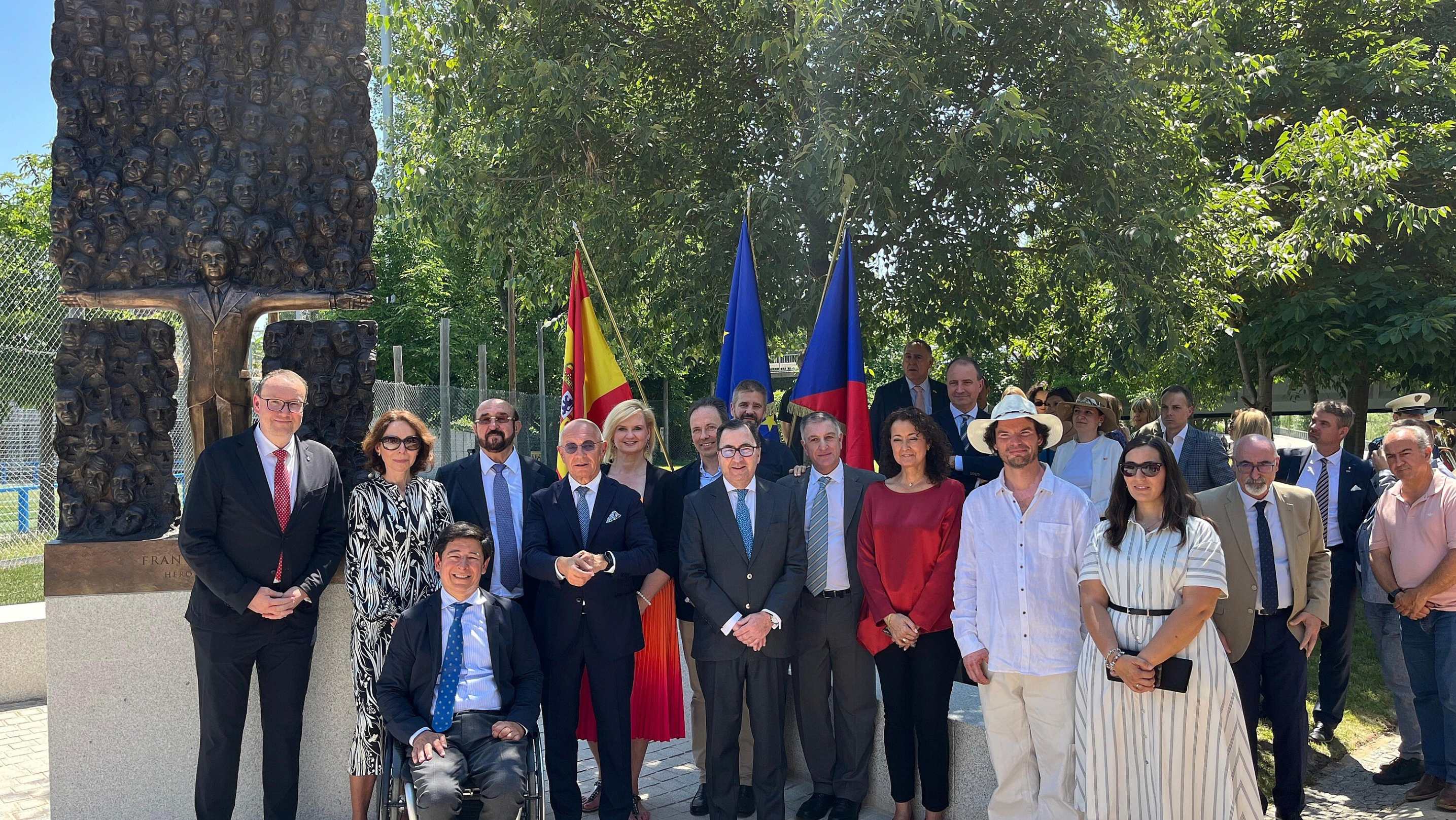 Madrid Unveils Memorial to Czech Anti-Nazi Hero František Suchý