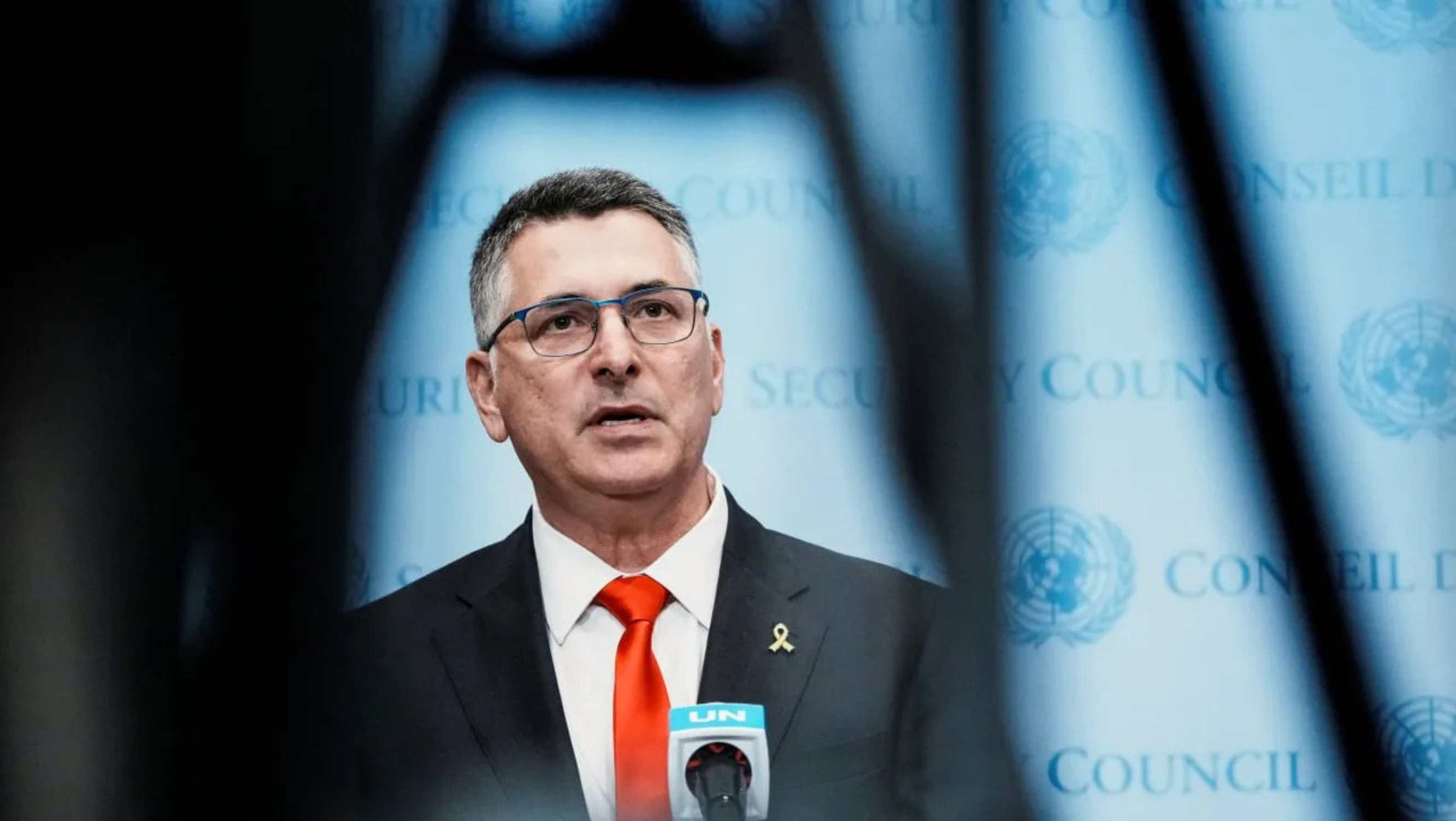 Israel’s Foreign Minister Arrives in Prague for High-Level Meetings