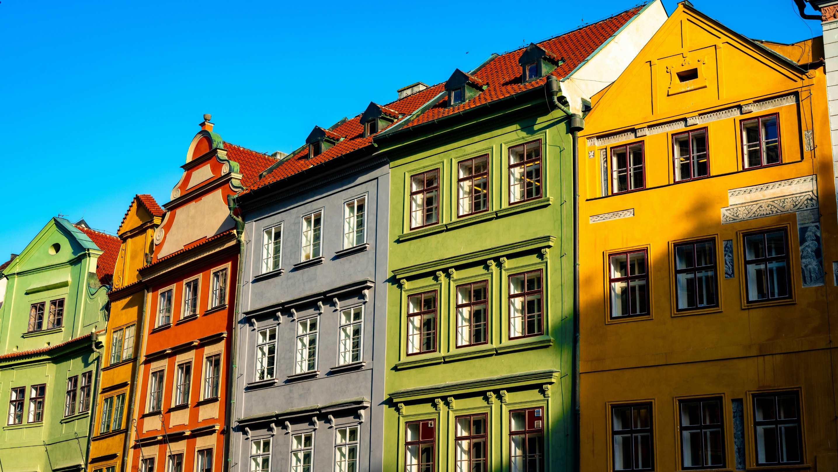 Prague’s Airbnb Boom Reaches 18,000 Apartments, Industry Says