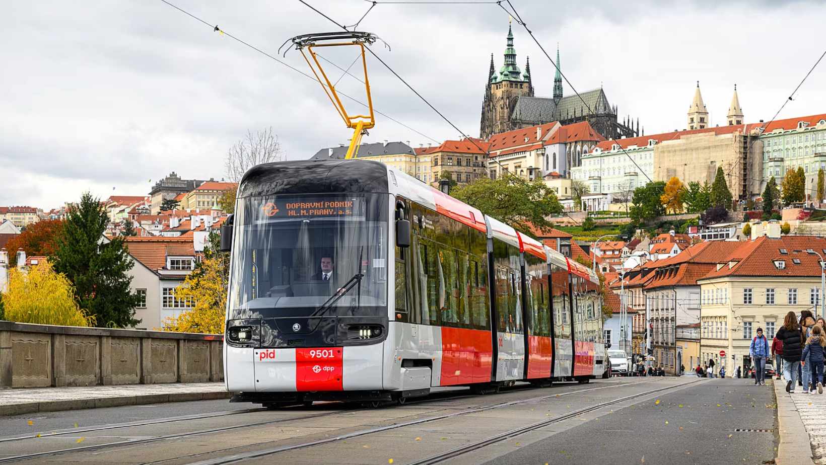 New Prague Tram 52T Earns Global Design Prize