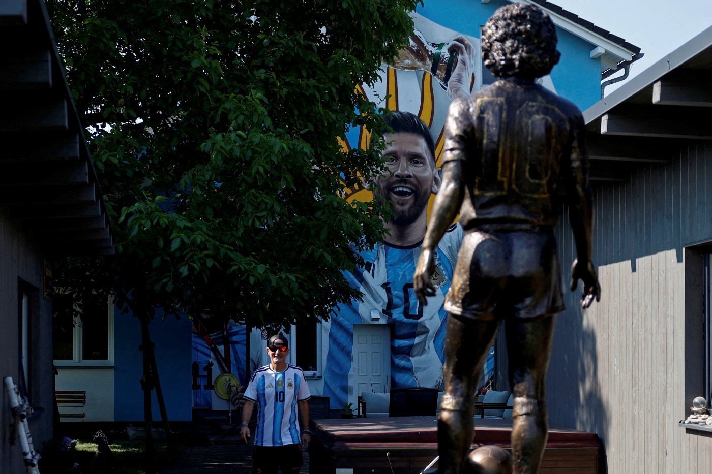 Meet the Czech Superfan Who Dedicated His Home to Messi and Maradona